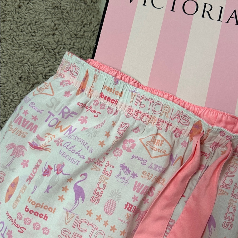 Victoria's Secret Pink Patterned Sleep Shorts - Picture 2 of 6
